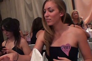 Jizzjizz国语臀 Porn