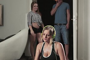 性xxxx18娇小 Porn